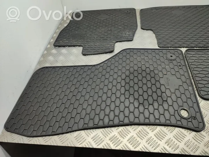 Volkswagen PASSAT B8 Car floor mat set 