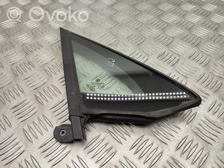 Volkswagen PASSAT B8 Front triangle window/glass 43R011026