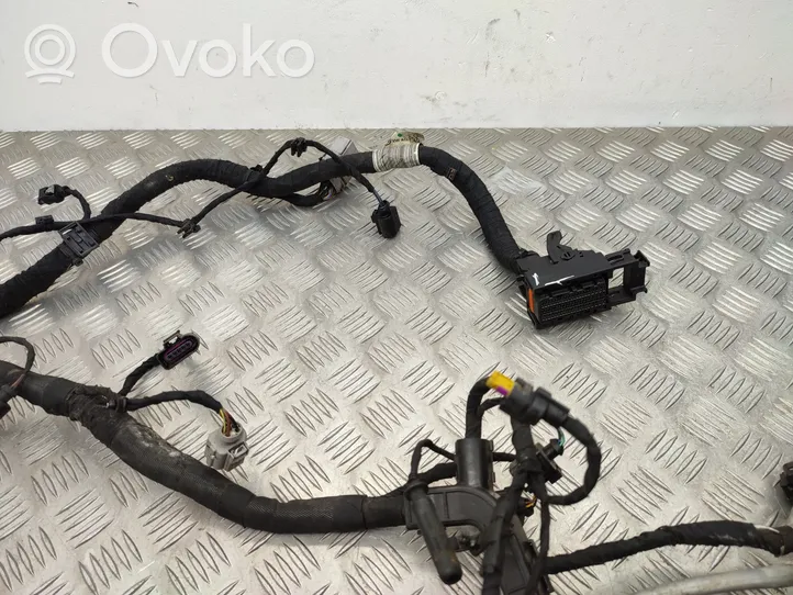 Volkswagen PASSAT B8 Engine installation wiring loom 04L971824