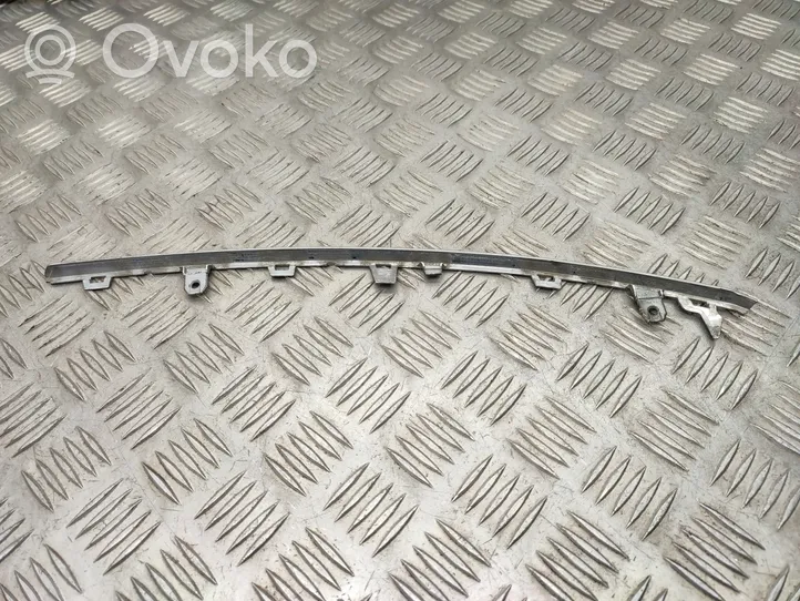 Volkswagen Tiguan Maskownica / Grill / Atrapa górna chłodnicy 5N0853767H