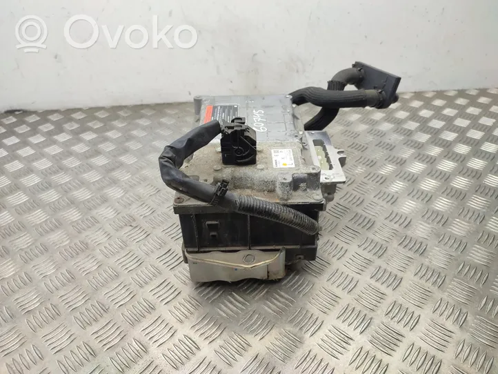 Infiniti Q50 Convertitore di tensione inverter 131217C036