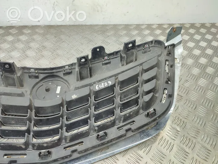 Buick Encore I Front bumper upper radiator grill 95391786