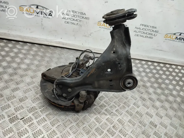 Mercedes-Benz Vito Viano W447 Fuso a snodo con mozzo ruota anteriore A4473300720