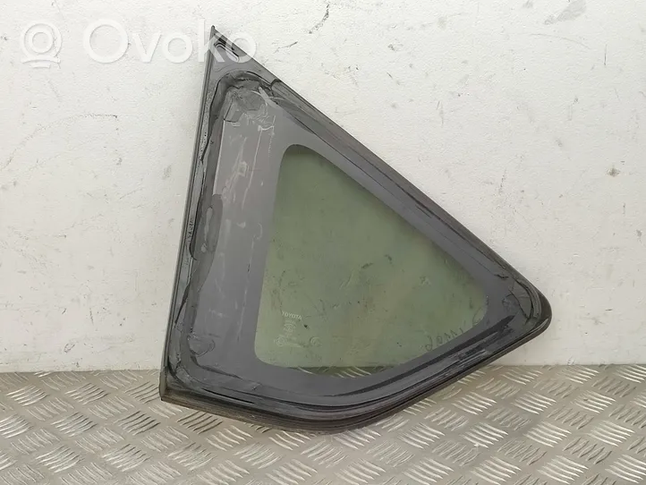 Toyota RAV 4 (XA40) Fenêtre latérale avant / vitre triangulaire 43R005844