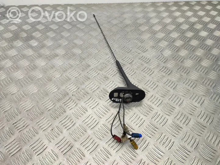 Volkswagen Transporter - Caravelle T7 Antenna GPS 