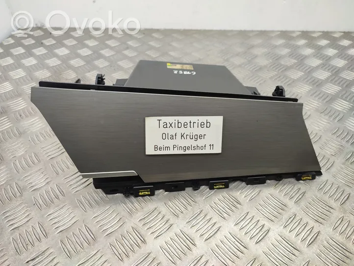 Volkswagen Transporter - Caravelle T7 Glove box 7T1857095A