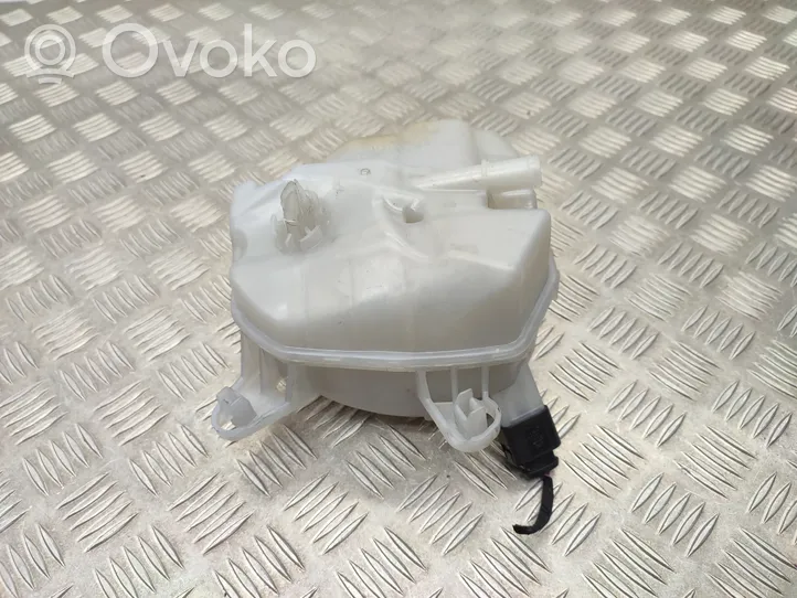 Volkswagen Taigo Vase d'expansion / réservoir de liquide de refroidissement 2Q0121407D