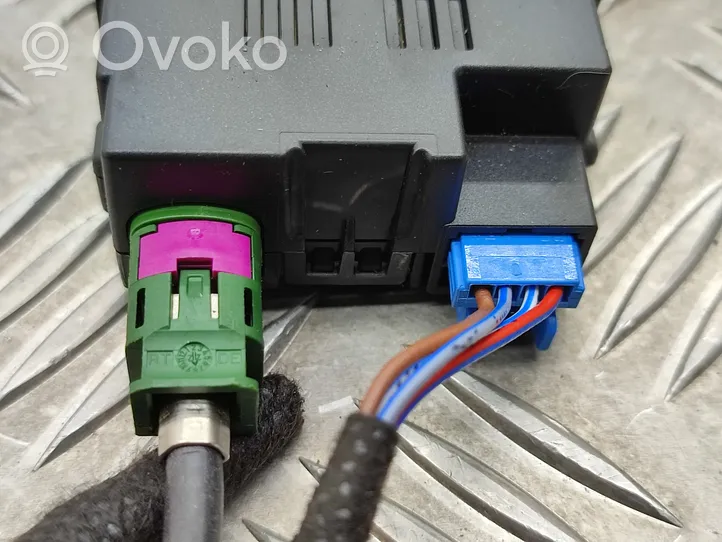 Volkswagen Taigo Connettore plug in USB 2G6035700