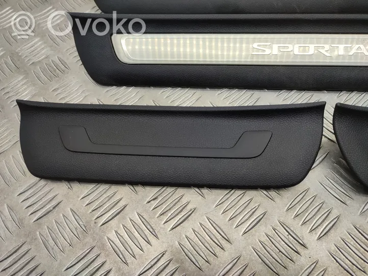 KIA Sportage Garniture marche-pieds avant 85888F1000