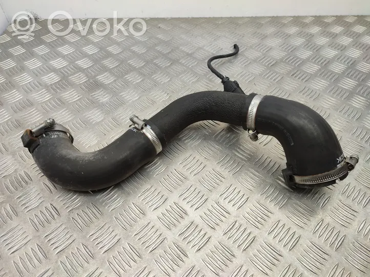 KIA Sportage Tube d'admission de tuyau de refroidisseur intermédiaire 282632B740