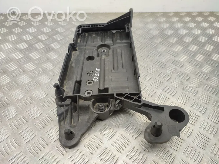 Skoda Octavia Mk3 (5E) Boîte de batterie 5Q0915321J