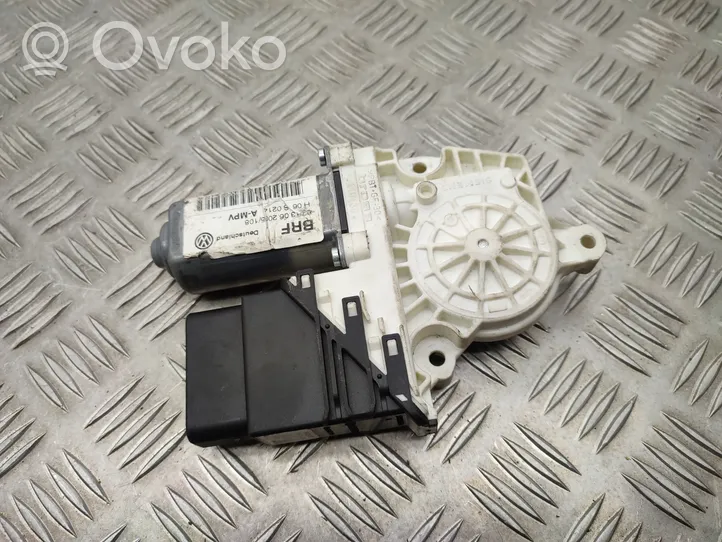 Volkswagen PASSAT B6 Silniczek podnoszenia szyby drzwi tylnych 1K0959703B