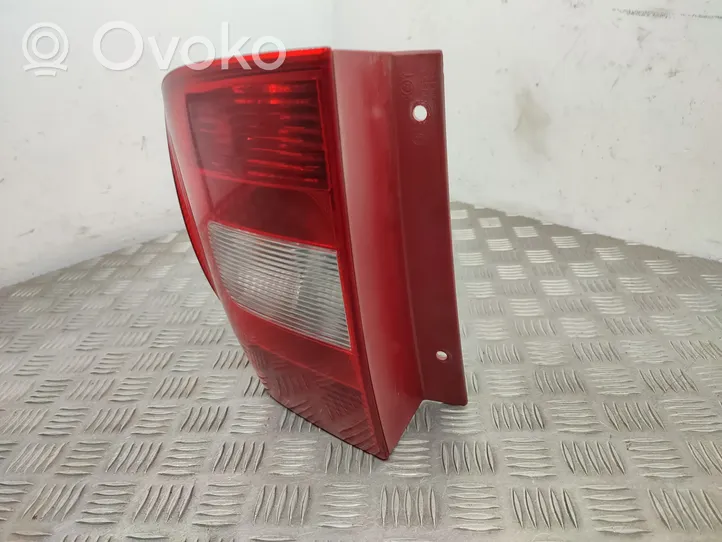 Skoda Yeti (5L) Lampa tylna 5L0945112