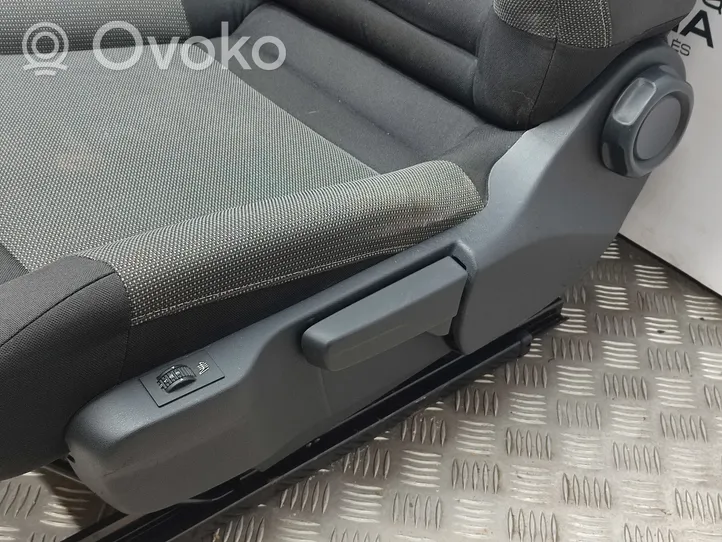 Citroen C4 Cactus Seat set 