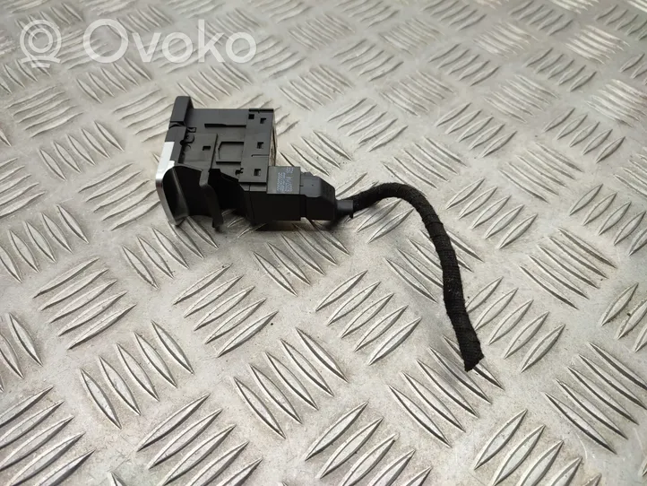 Volkswagen PASSAT B8 Hand parking brake switch 3G0927225