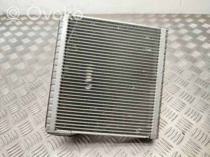 Volkswagen PASSAT B8 Air conditioning (A/C) radiator (interior) 5Q1820105B