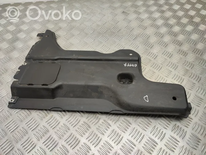 Volkswagen PASSAT B8 Rear underbody cover/under tray 3Q0825102A