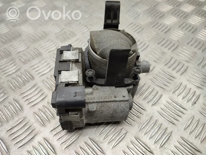 Volkswagen PASSAT B8 Throttle valve 03F133062B