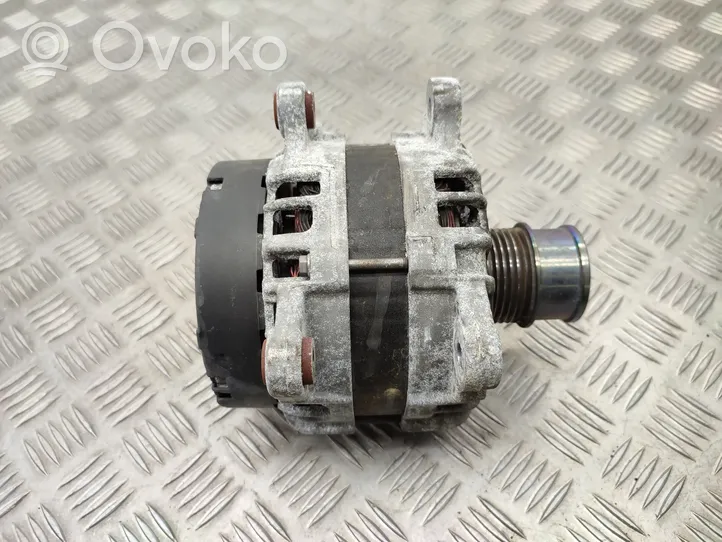 Volkswagen PASSAT B8 Alternator 04E903021P