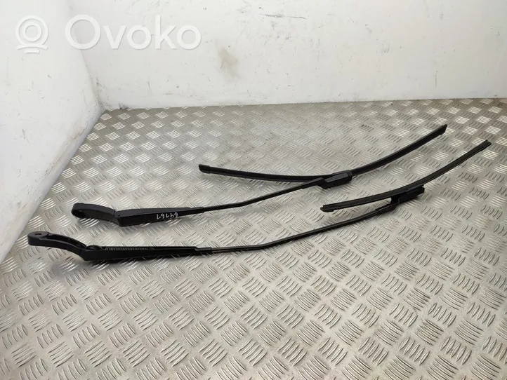 Opel Grandland X Ramię wycieraczki szyby przedniej / czołowej YP00060580