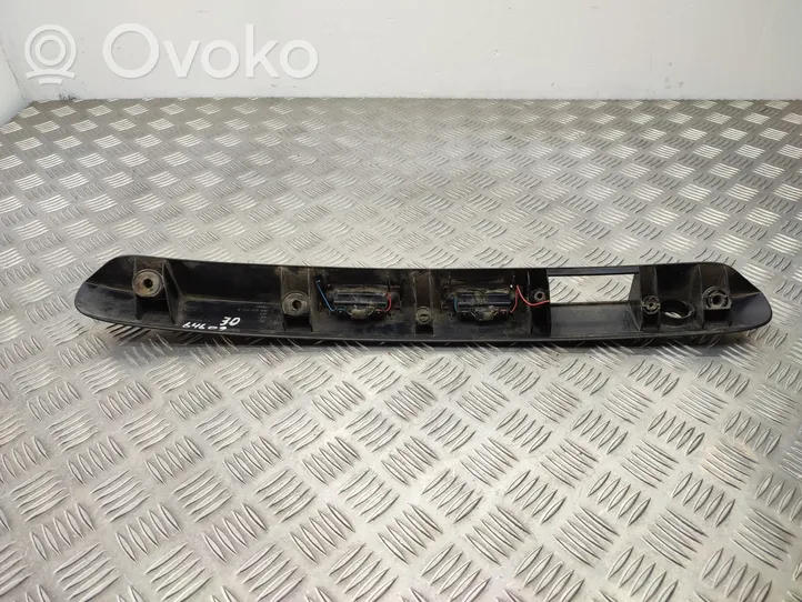 Volkswagen Caddy Éclairage de plaque d'immatriculation 2K0827574F