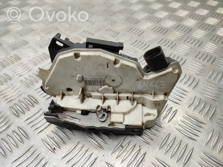 Skoda Fabia Mk2 (5J) Rear door lock 5N0839015D