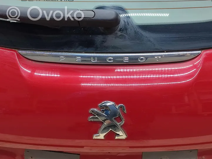 Peugeot 208 Tylna klapa bagażnika 