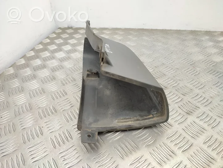 Opel Vivaro Verkleidung Abdeckung Rückleuchte Heckleuchte 8200229882