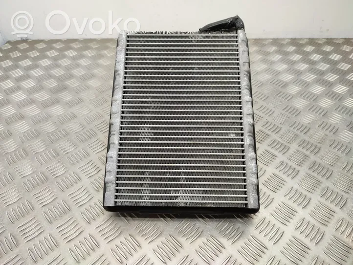 Audi A4 S4 B9 Air conditioning (A/C) radiator (interior) HH017001