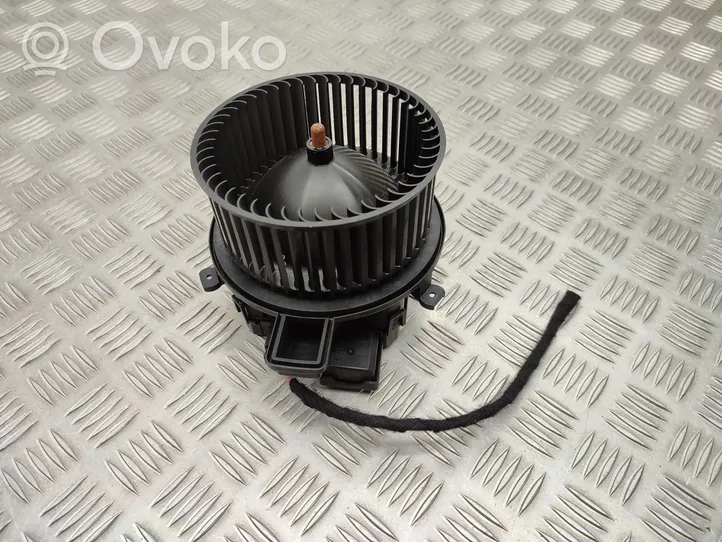 Audi A4 S4 B9 Ventola riscaldamento/ventilatore abitacolo 4M1820021B