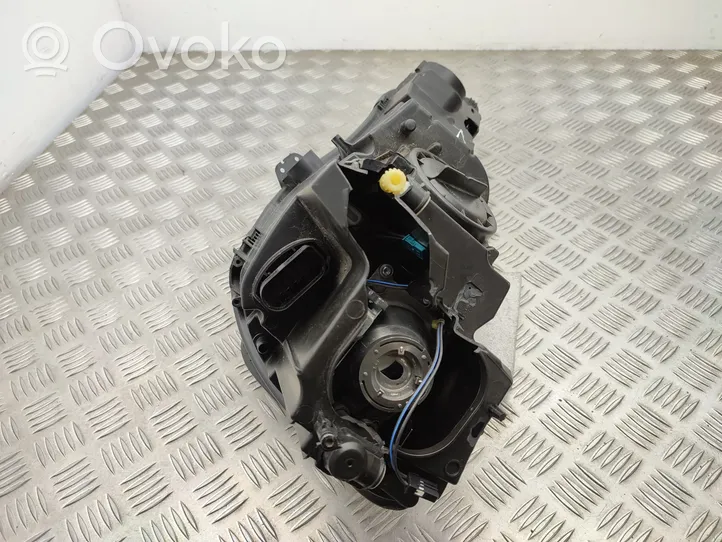 Audi A4 S4 B9 Lampa przednia 8W0941006