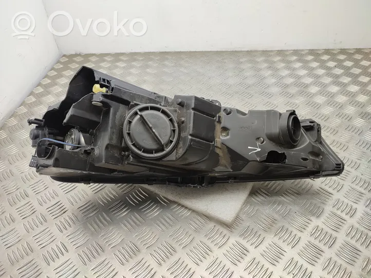 Audi A4 S4 B9 Lampa przednia 8W0941006