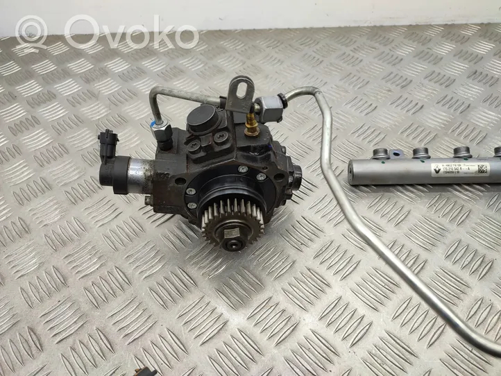 Nissan Qashqai Zestaw układu wtrysku paliwa 0445010404