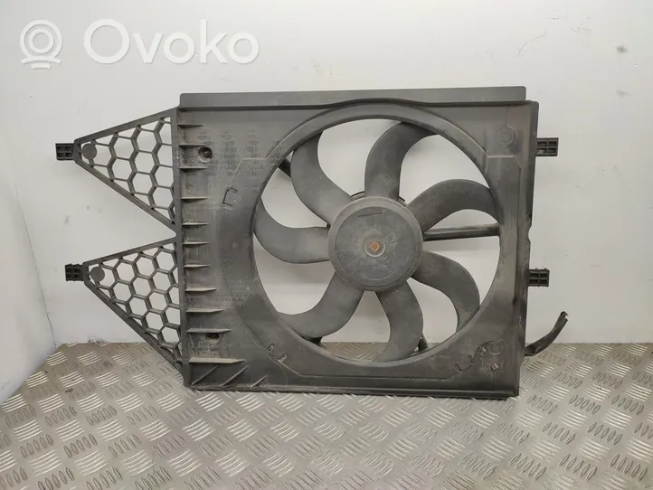 Skoda Roomster (5J) Ventilatore di raffreddamento elettrico del radiatore 6R0121207K