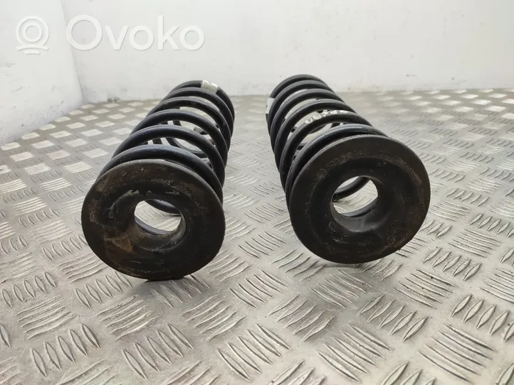 Volkswagen Golf Sportsvan Rear coil spring 5Q0511115BE