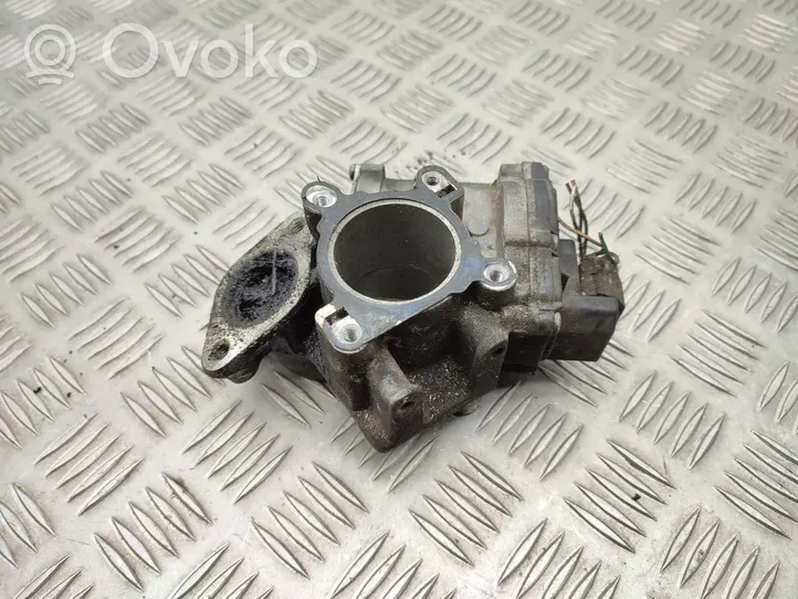 Opel Vivaro EGR valve 147105543R