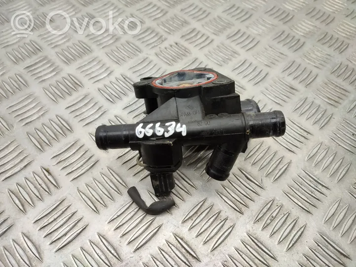 Opel Vivaro Boîtier de thermostat / thermostat 