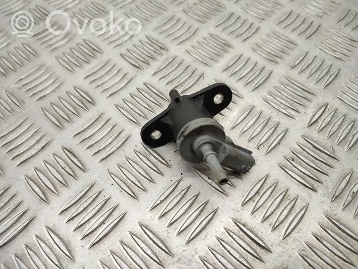 Opel Vivaro Electromagnetic valve 208853765R