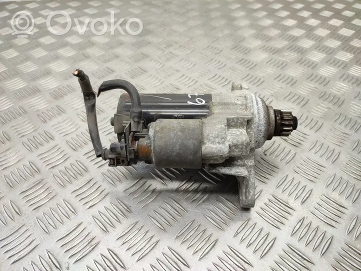 Volkswagen Polo V 6R Starter motor 0001142001