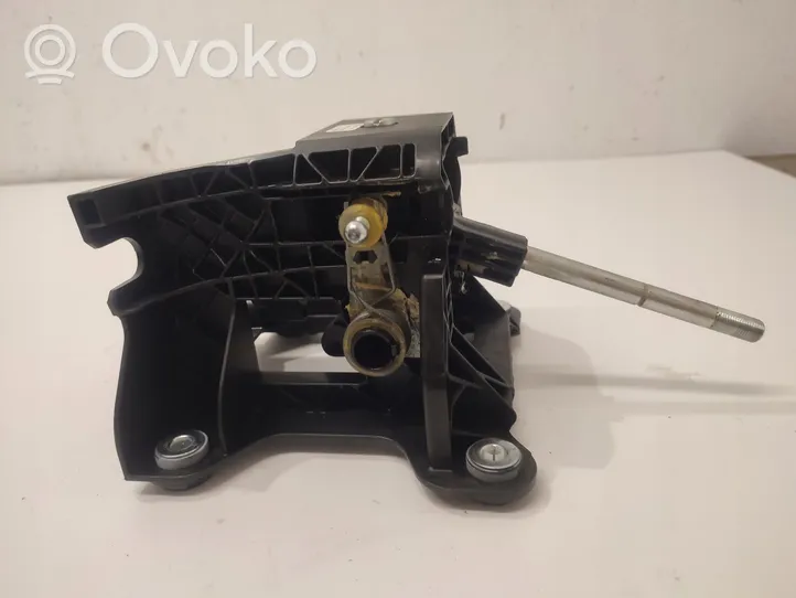 Ford Kuga I Gear selector/shifter (interior) av4r7c453nb