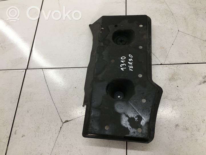 Toyota Verso Unterfahrschutz Unterbodenschutz Fahrwerk hinten 581680F010