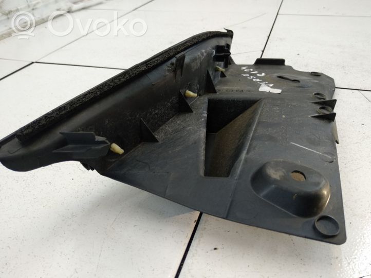 Toyota Verso Muu moottoritilan osa 538680F020