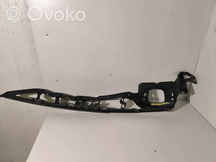 BMW X5 E70 Supporto di montaggio del parafango 7157990