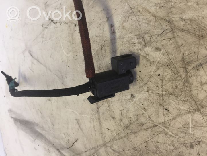 BMW X5 E70 Electrovanne Soupape de Sûreté / Dépression 1742712