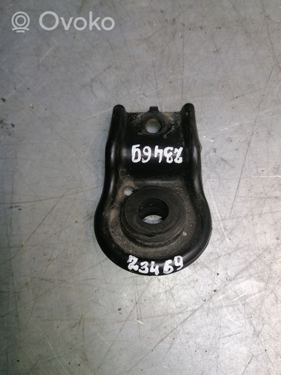 Honda Accord Radiator mount bracket 