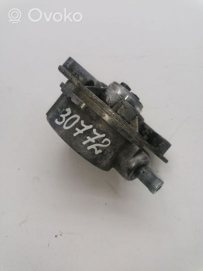 Volkswagen Bora Alipainepumppu 038145101B