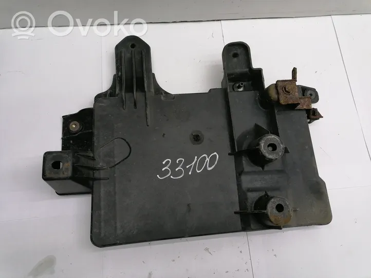 Mitsubishi Colt Boîte de batterie 8201A084