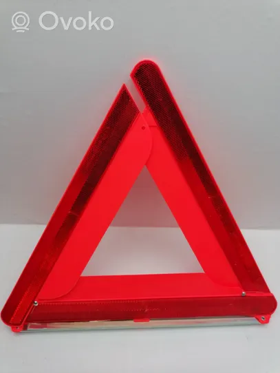 Volvo V50 Emergency warning sign 30673259