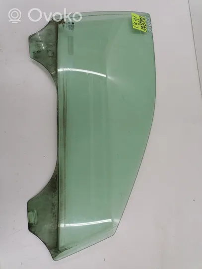 Cadillac CTS Front door window glass four-door E943R004529