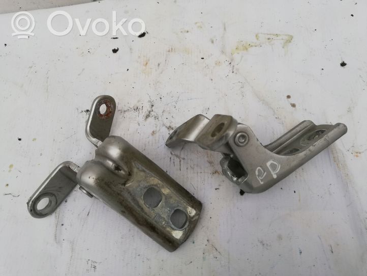 Opel Astra J Set di cerniere portiera anteriore 